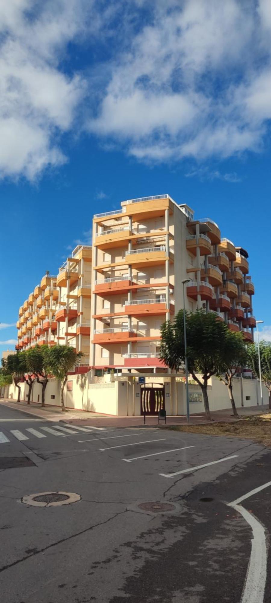 Apartamento con terraza y piscina Canet d'En Berenguer Esterno foto